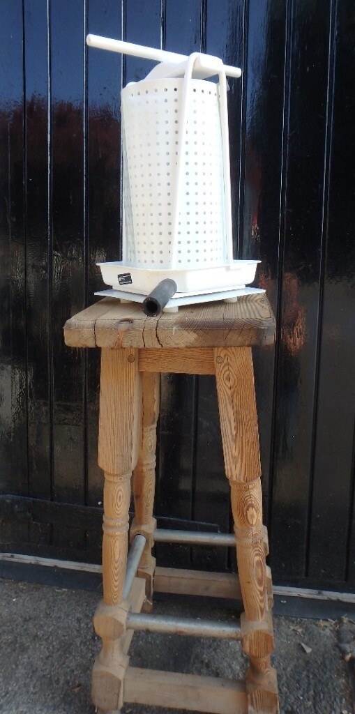 Fruit Press Wine Making Grape Cider Berry Orange Apple Juice & Stand in Carlton