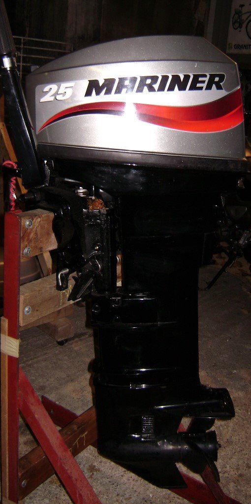 Mariner 25hp Long Shaft 2 Stroke twin cylinder outboard motor Approx. 5