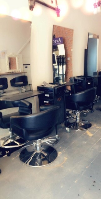 Beauty Rooms And Salon Chairs To Rent Or Full Shop To Let On 108