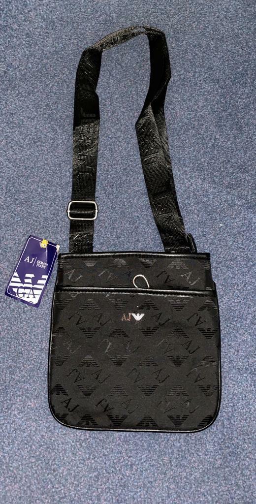 AJ Armani Jeans Messenger Man Bag Pouch men’s Crossbody Black NEW in
