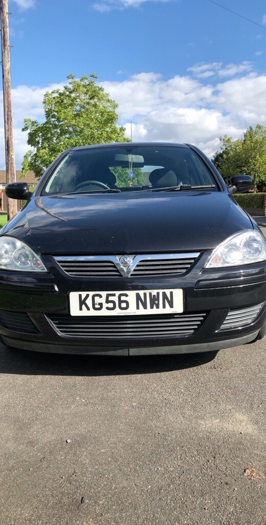 Vauxhall Corsa Automatic For Sale LOW MILLEAGE in Slough, Berkshire