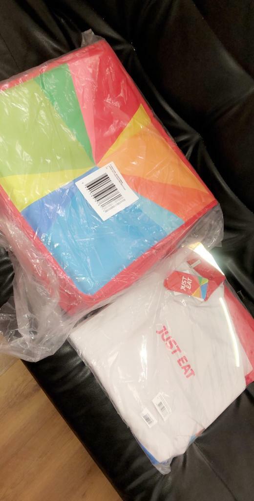 JUST EAT THERMAL FOOD DELIVERY BAG & COAT in Sheffield, South