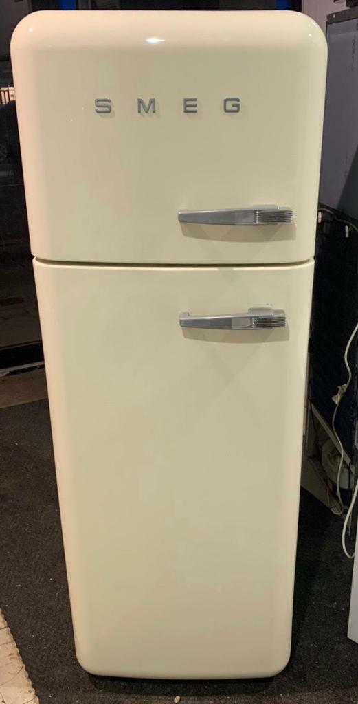 SMEG fridge freezer good condition like new in Brentwood, Essex Gumtree