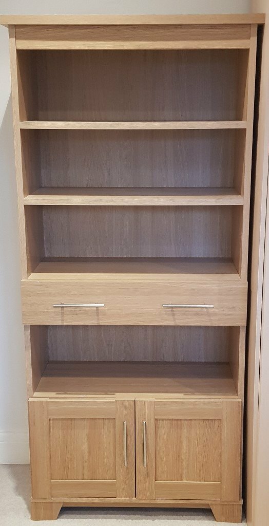Medium Oak Effect Solid Bookcase with 4 Shelves, 1 Double Cupboard, 1