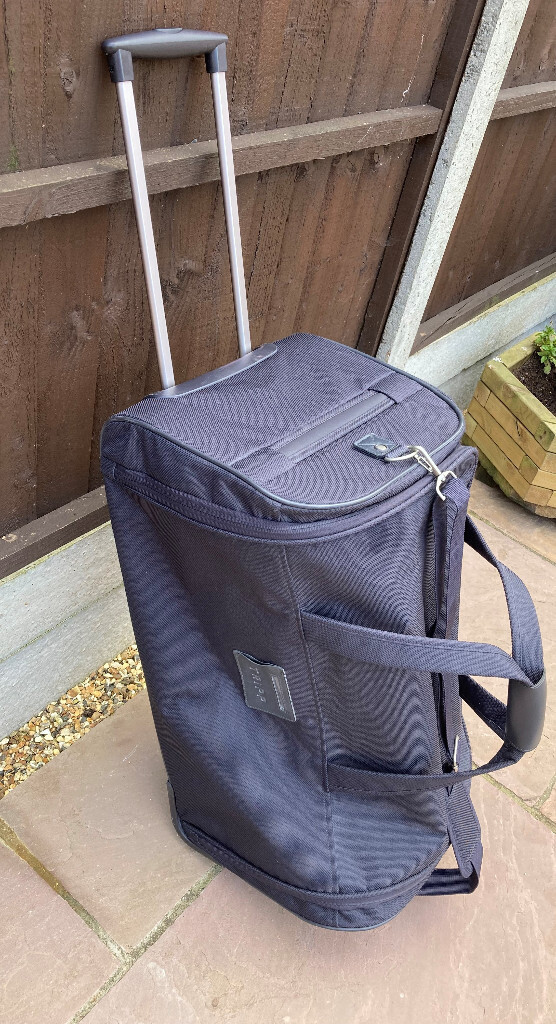 Large wheeled duffle/holdall by 'Tripp' 75 litres capacity in