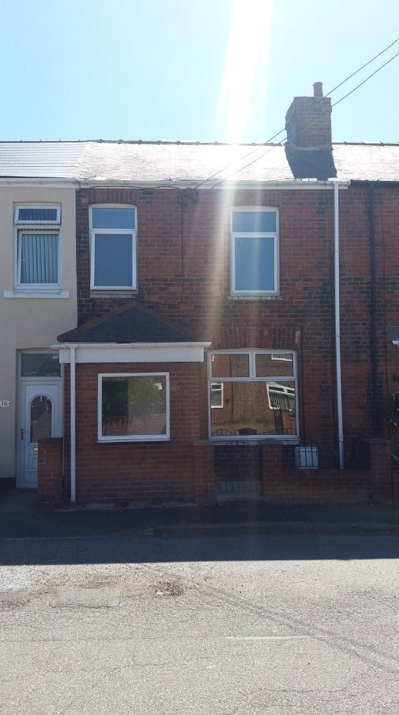 Old Penshaw; 3 bed mid terrace to rent in Houghton Le Spring, Tyne
