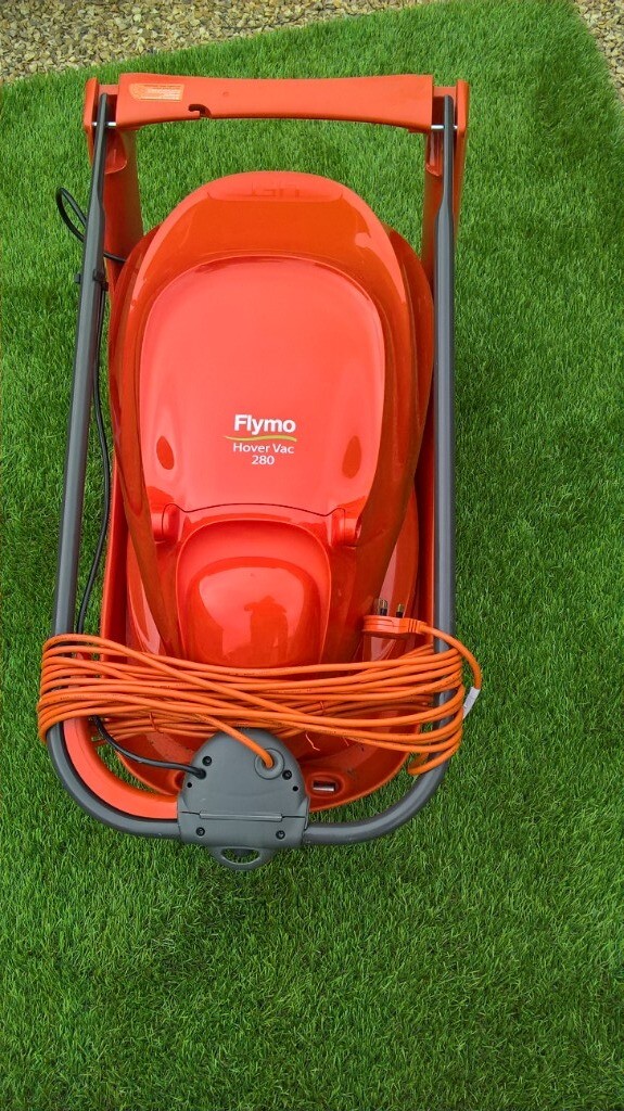 Flymo 280 Hover Vac | in Blaenau Ffestiniog, Gwynedd | Gumtree