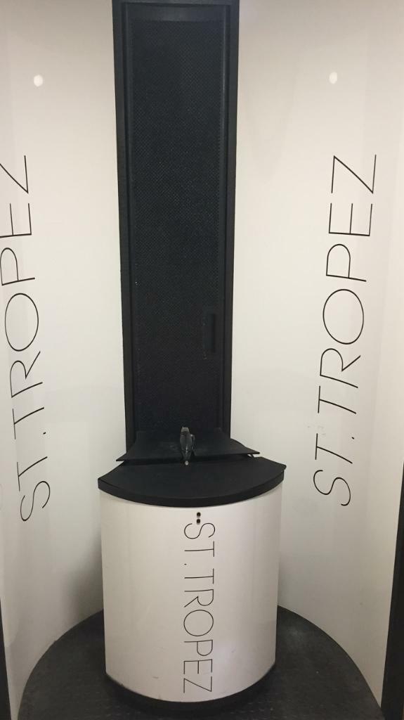 St Tropez Professional salon spray tanning booth, extractor