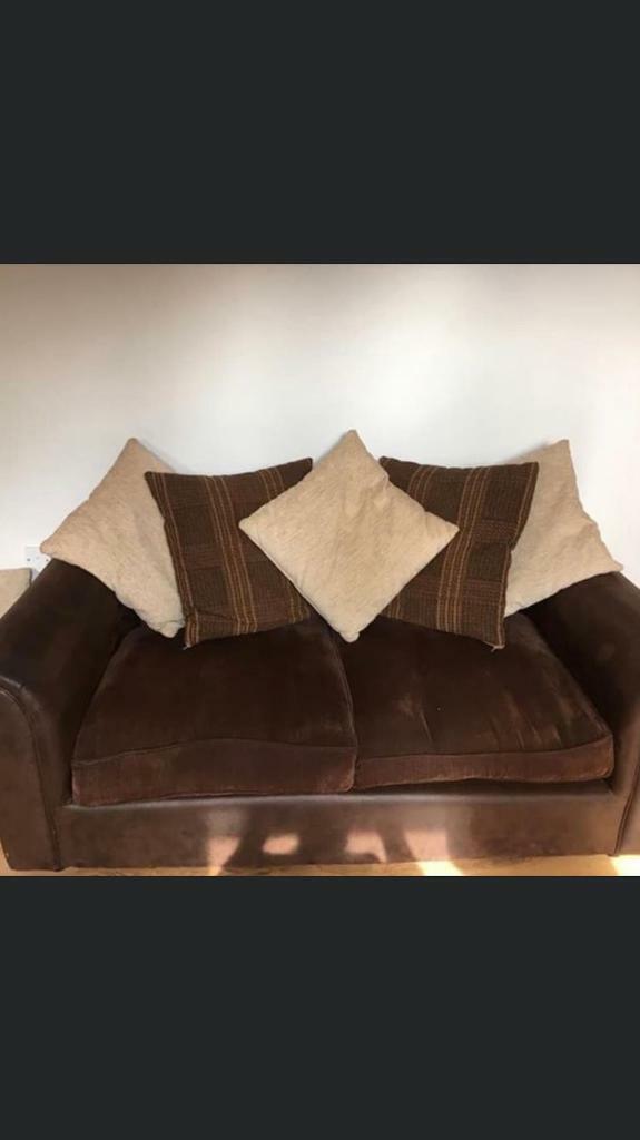 2 seater sofa can deliver local | in Fulwood, Lancashire | Gumtree 2 seater sofa can deliver local | in Fulwood, Lancashire | Gumtree