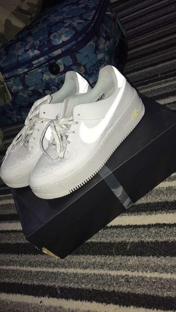 nike air force 1 womens white with pink tick