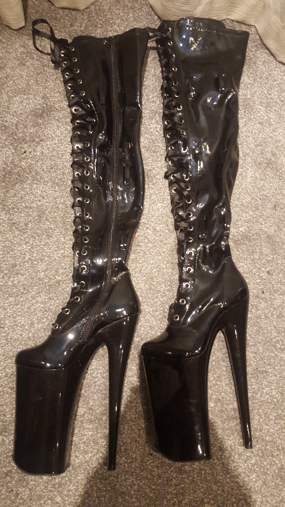 10 inch heel boots