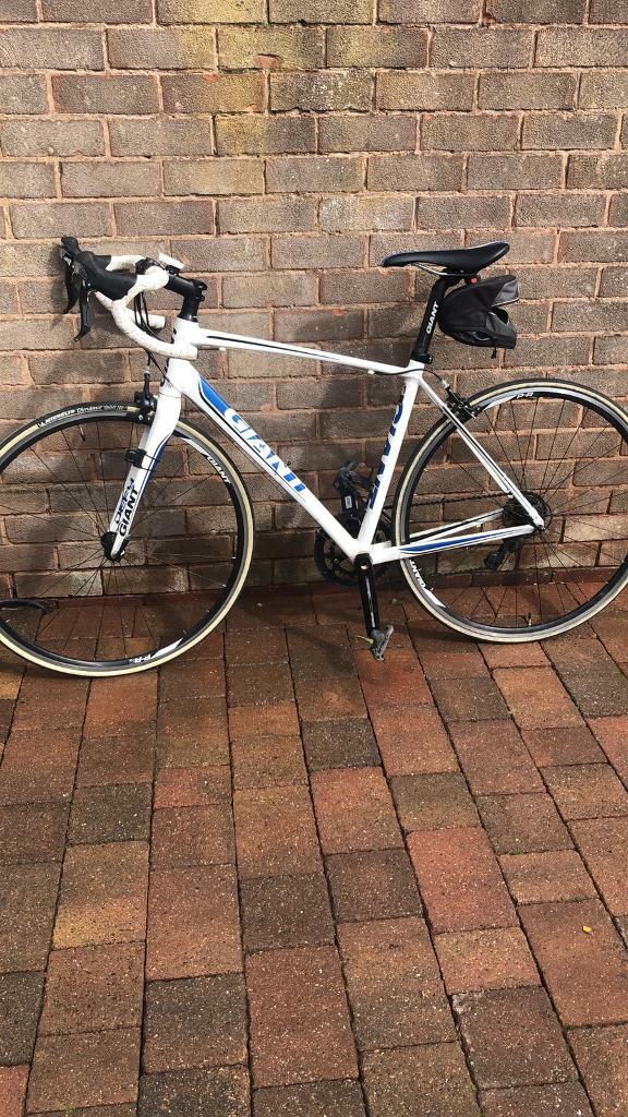 giant defy 4 road bike review