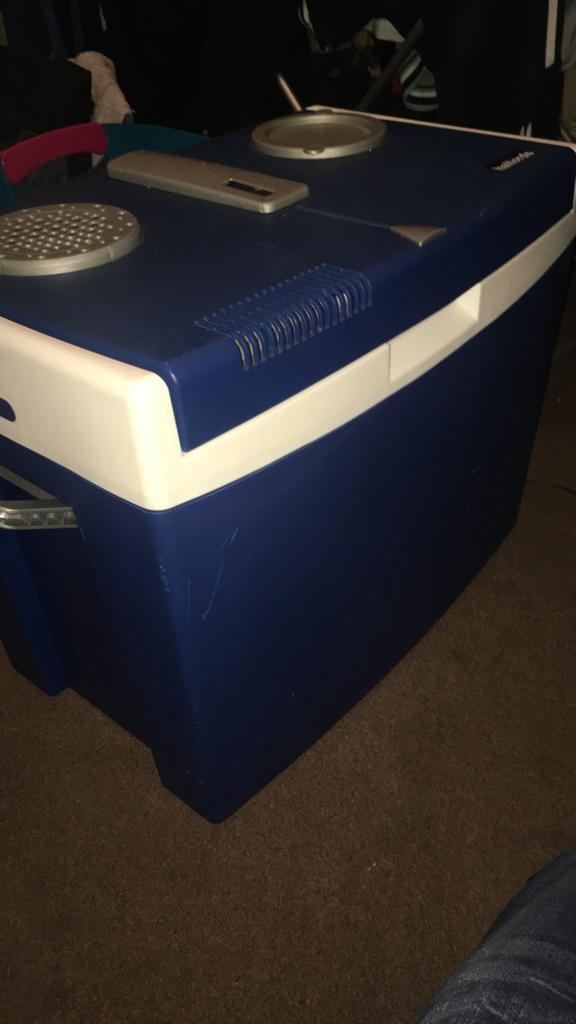 Large halfords electric cool box in Walsall, West Midlands Gumtree