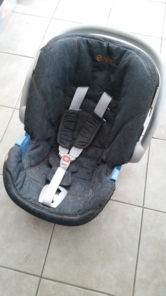 Cybex Aton car seat mamas and papas. | in Gorleston, Norfolk | Gumtree