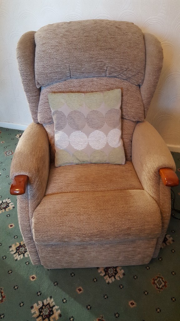 Rise and recline dual motor HSL chair in Drighlington, West Yorkshire