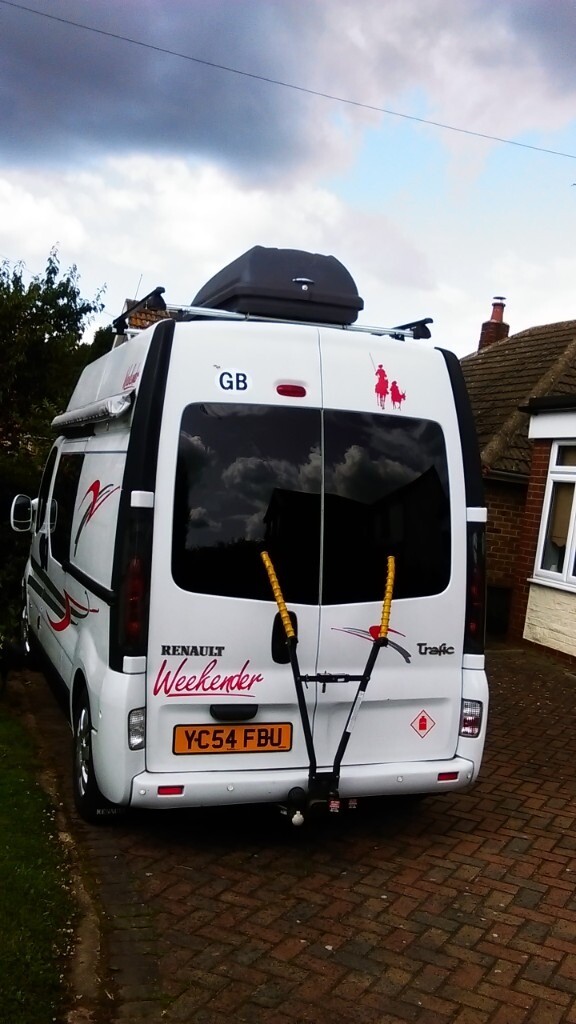 Renault Trafic Camper Van, Hi roof, LWB. MOT end Nov. in Retford