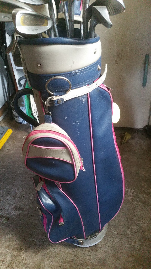 LADIES FULL SET OF GOLF CLUBS AND SLAZENGER GOLF BAG in Perton, West