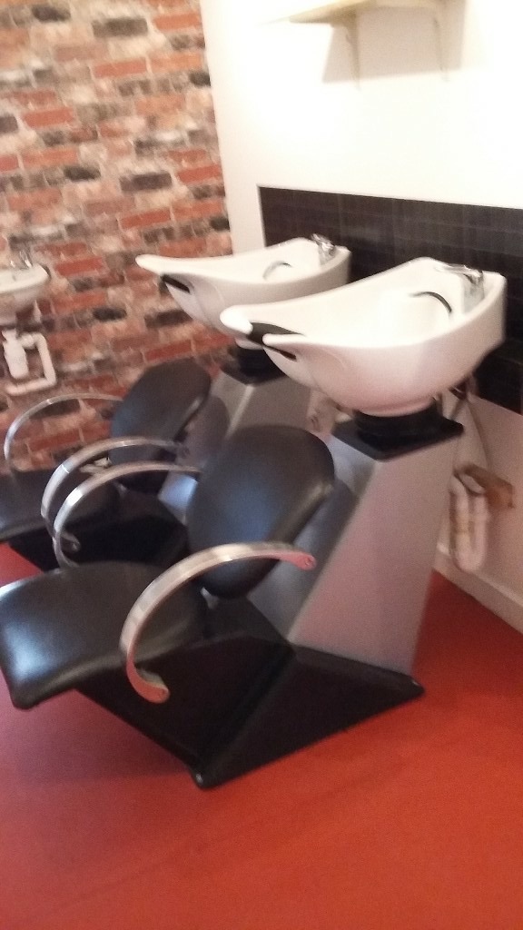 hairdressing chairs and wash basin in Dunfermline, Fife Gumtree
