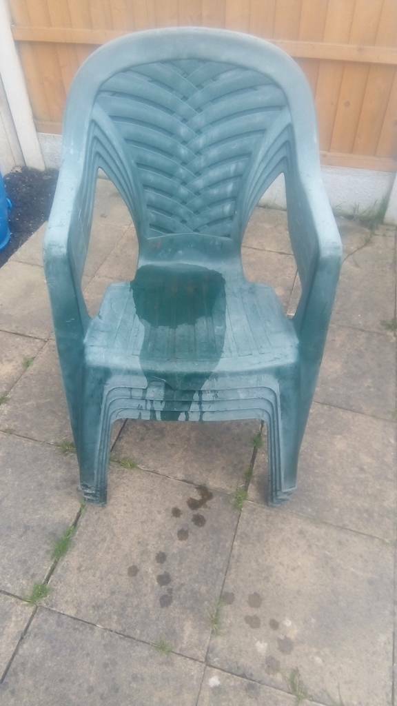 4 plastic garden chairs in StokeonTrent, Staffordshire Gumtree