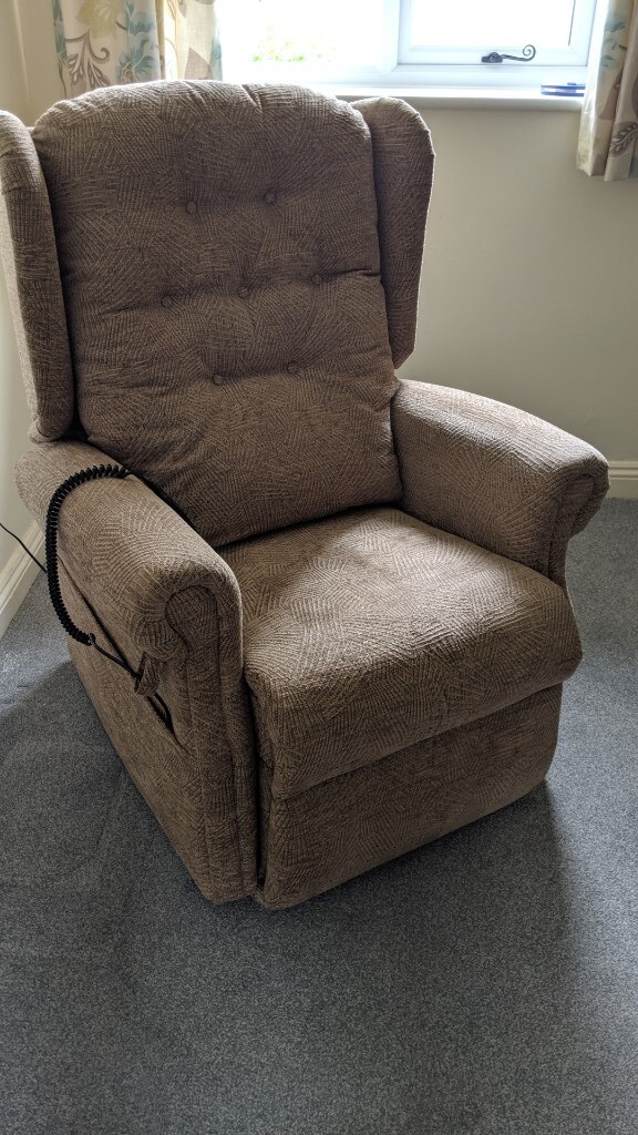 Seminar HY220855 Adjustable Electric Lift and Recline Chair. in