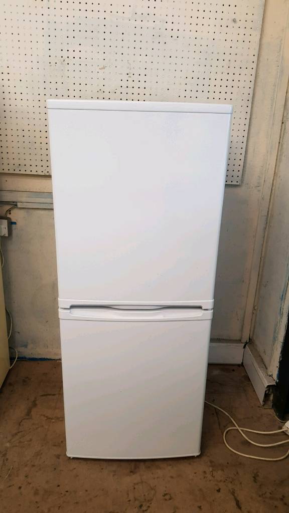 Fridge Freezer Polar White 135cm Tall 55cm Wide Excellent Condition
