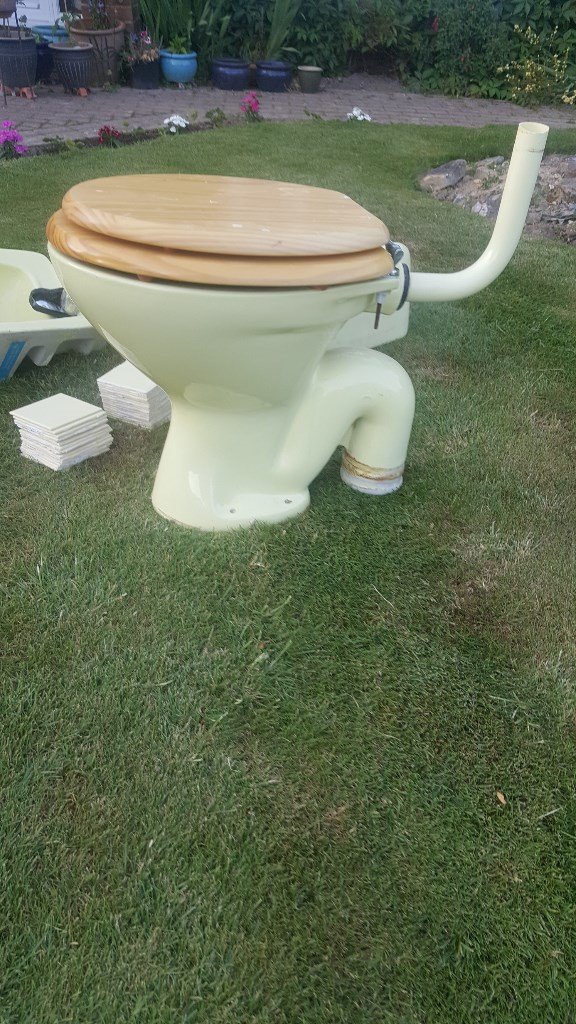 Armitage Shanks Retro Primrose Yellow Close Coupled Toilet Original