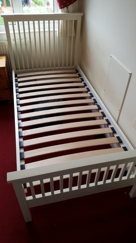 Single bed Bensons Oxford wooden frame in Wickford, Essex Gumtree