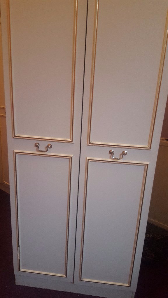 Free To Pick Up Two White Single Wardrobes And 2 Drawers In