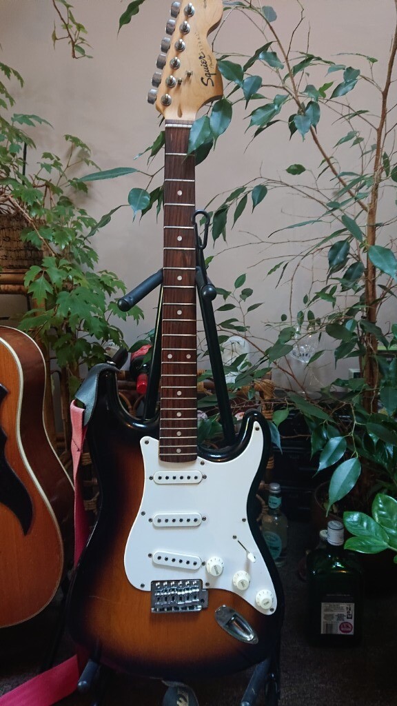 Fender Squire Electric Guitar Cheap and in Good Condition in