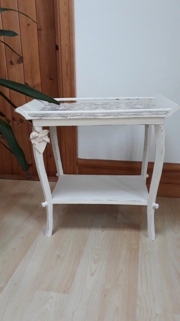 Vintage Side Table Dainty Shabby Chic Antique White Chalk Paint