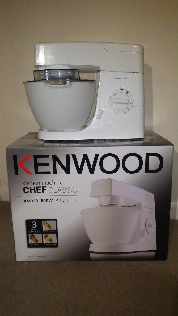 Kenwood Chef Classic KM330, as new with all original accessories in