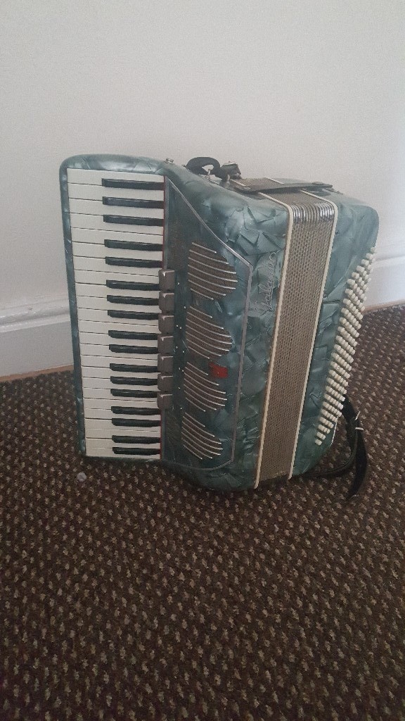 Accordion in Carlton, Nottinghamshire Gumtree