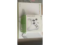 Xbox One S 1TB and controller