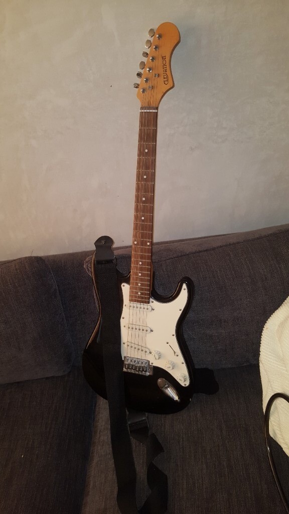 Cheap electric guitar for sale in County Antrim Gumtree