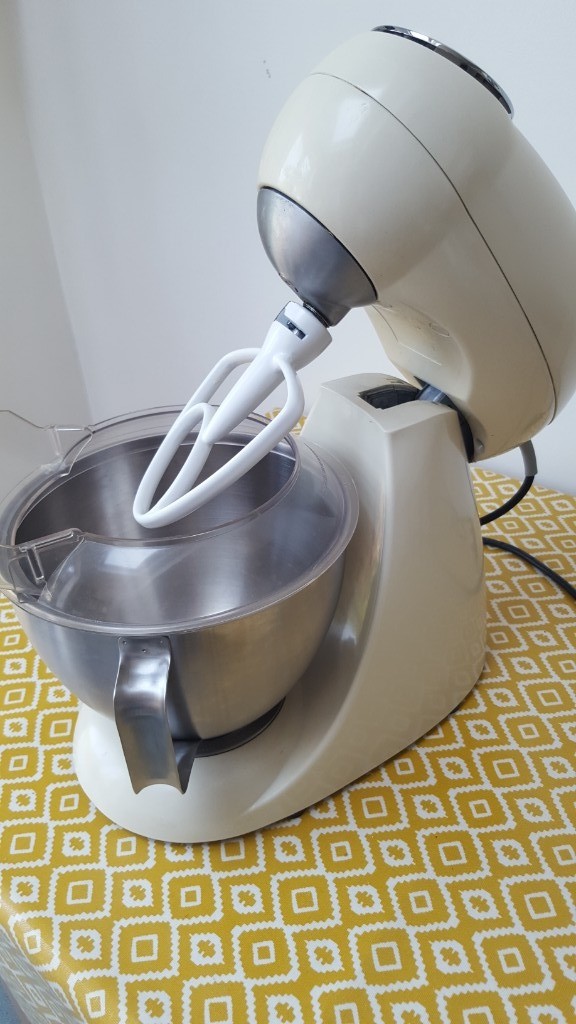 Kenwood Patissier Stand Mixer MX270 Cream in Wimbledon, London