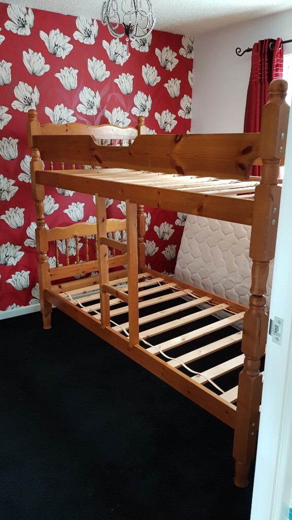 3ft SOLID BUNK BEDS CONVERTS TO SINGLES in Northallerton, North