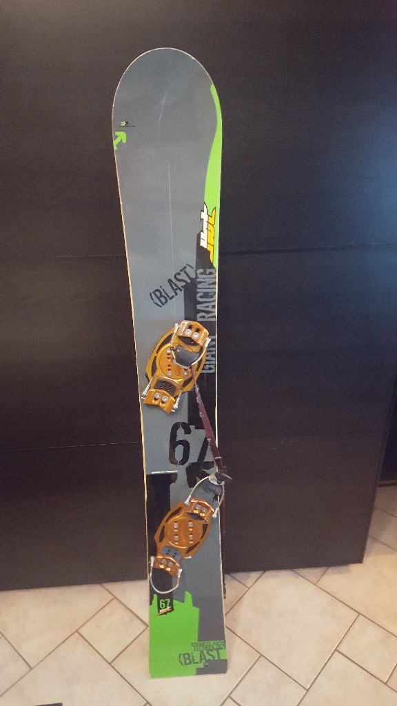 Alpine snowboard Hot with binding (free dlivery) in London Bridge