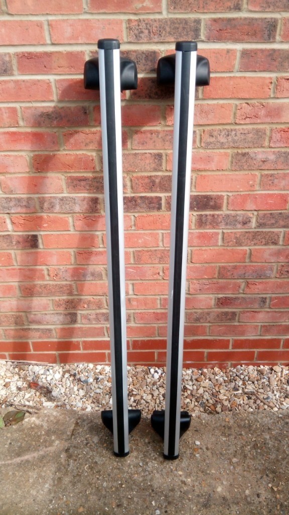 Exodus A120 aero roof bars and FP7 foot pack