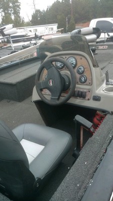 2001 Bass Tracker Pro V18 2018 Mercury 150 HP Four Stroke Engine, 3 YR Warranty