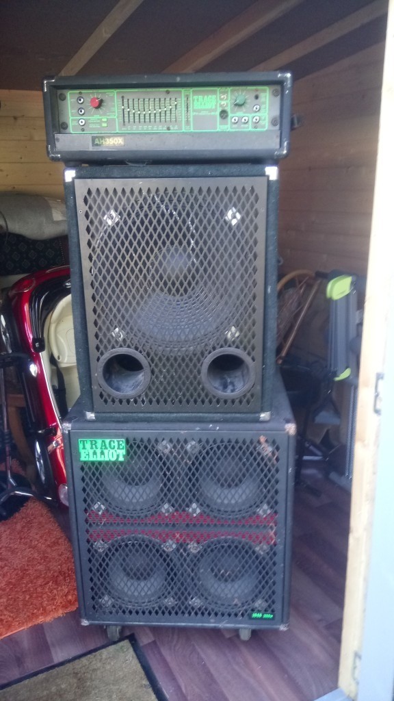 Bass Amp Trace Elliot AH350X + two Cabs, Can split offers. Collection
