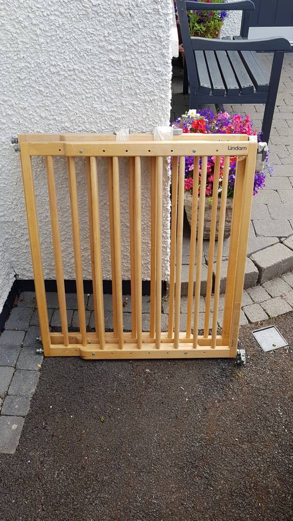 Lindam adjustable stair gates in Newtownabbey, County Antrim Gumtree