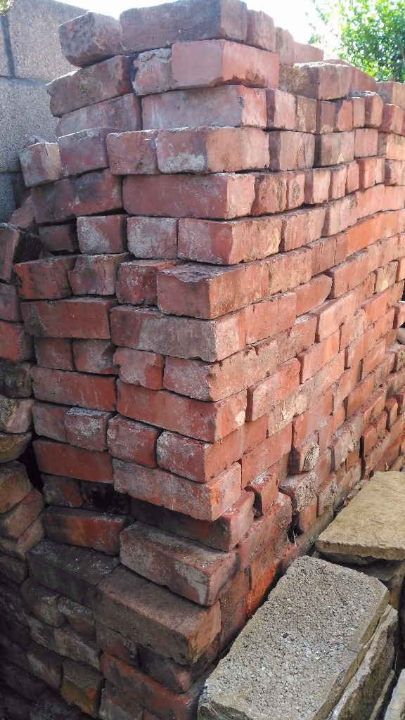 Used old bricks for sale 10p each 150200 pieces in St Annes, Bristol