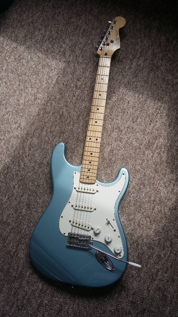Fender Stratocaster MIM 2002 in Bonnybridge, Falkirk Gumtree