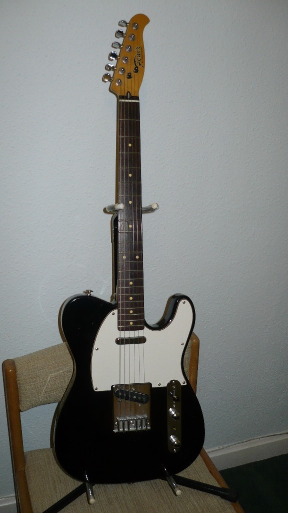 Fenix Telecaster guitar TL10 in black. From the 1980,s. in Oxford