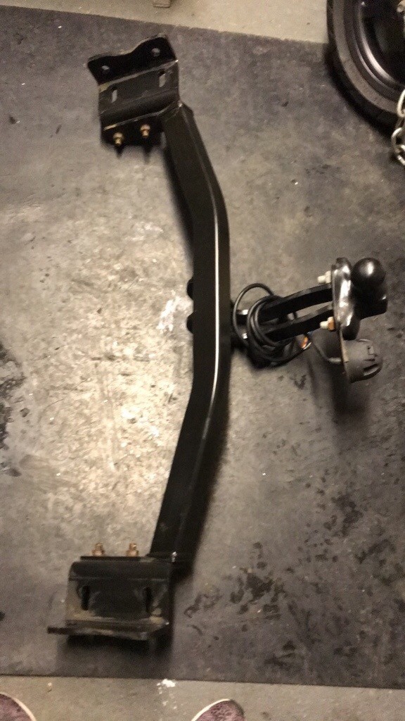 Hyundai ix35 / Kia Sportage tow bar and electrics in Blackhall