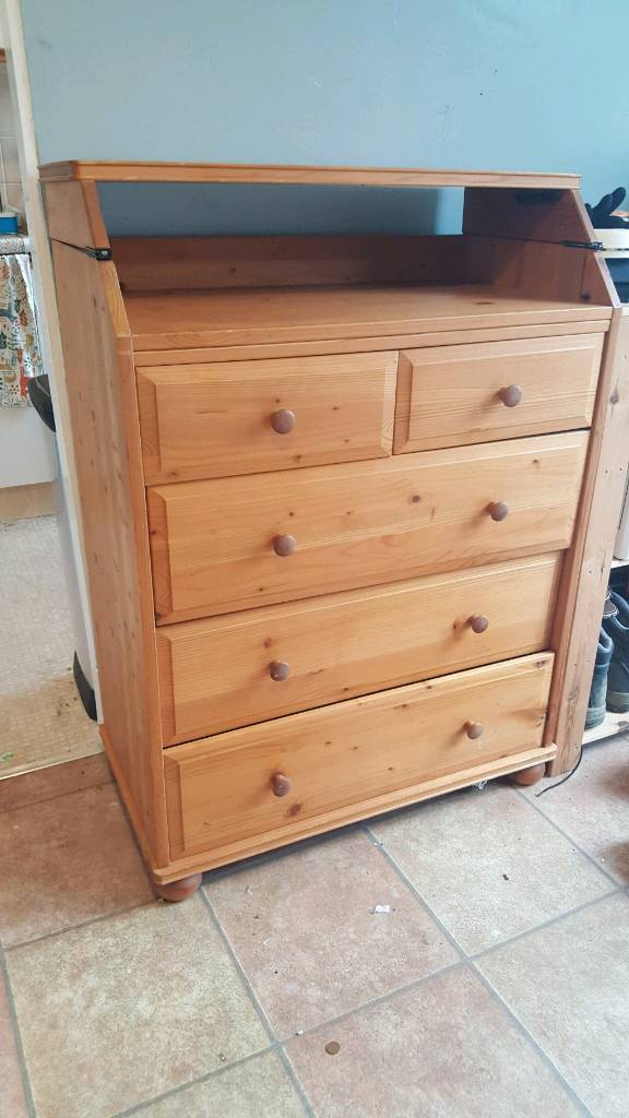 Baby changing table & drawers in Leighton Buzzard, Bedfordshire Gumtree