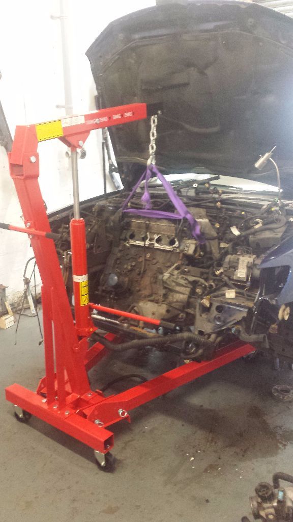 Engine hoist / engine crane for hire 1 ton in East Kilbride