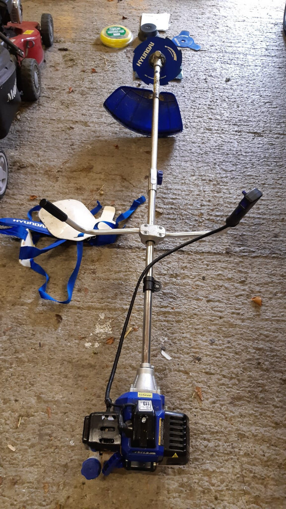 Hyundai Brush cutter and strimmer in Kelty, Fife Gumtree