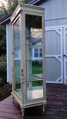VTG White Louis XVI French Curio Vitrine China Cabinet Beveled Glass Gold Accent