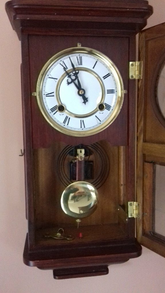 OLD STYLE WIND UP CLOCK in ClactononSea, Essex Gumtree